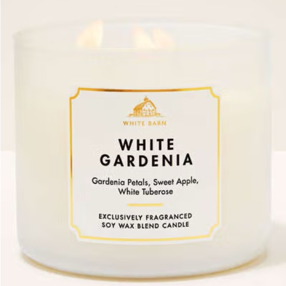 •White Gardenia• White Barn 3-Wick Soy Wax Blend Candle